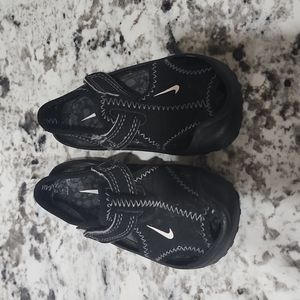 Nike sandles (🌵FOR BUNDLES ONLY)